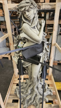 Preview: Steinfigur Erdgöttin Gaia